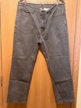Men’s charcoal gray athletic Levi 541 40x30 taper-fit